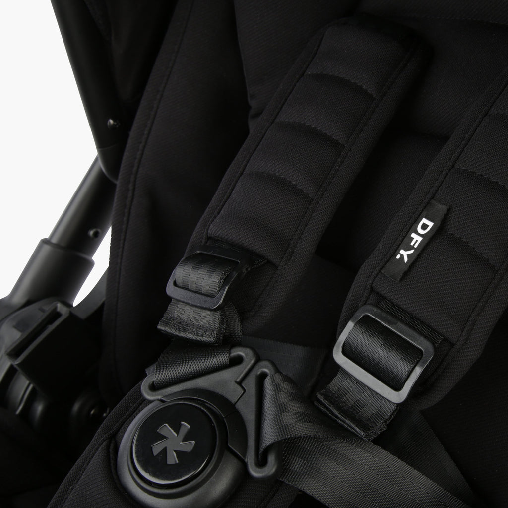 DFY. R1 Stroller -  Matte Black / Black