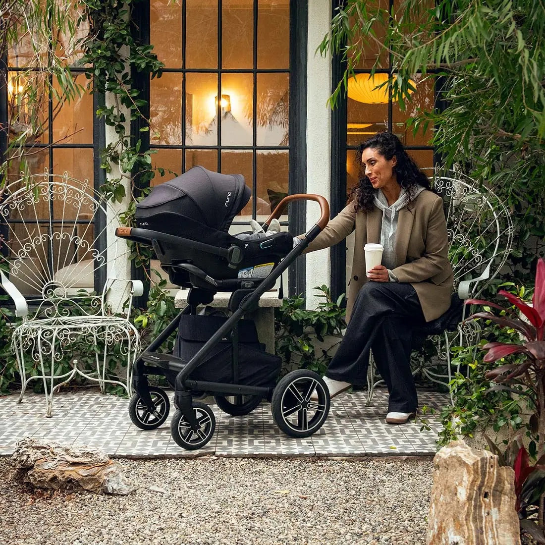 Nuna MIXX Next with Magnetic Buckle + PIPA Aire RX Travel System (One Box) - Caviar